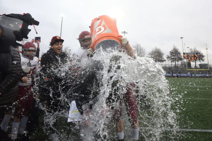 Central-Catholic.Tualatin.6A-football-final.Taylor-Balkom.70